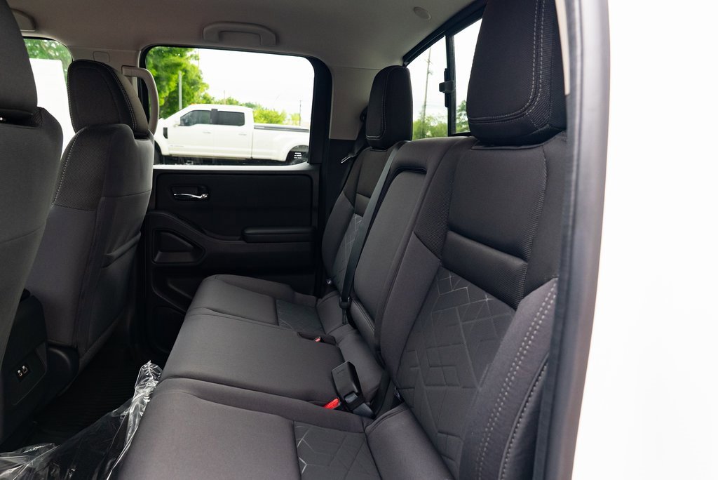 New 2025 Nissan Frontier SV image 20