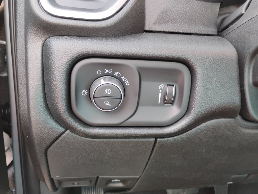 New 2026 RAM 2500 Tradesman AWD/4WD image 39