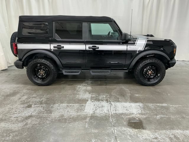 Used 2023 Ford Bronco Black Diamond AWD/4WD image 3