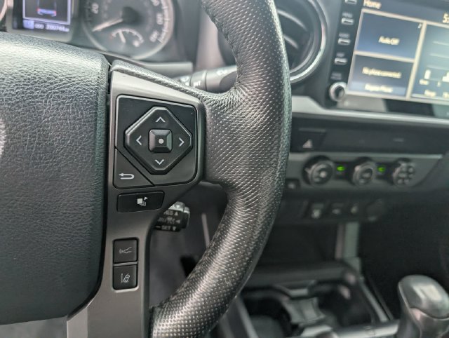 Used 2020 Toyota Tacoma TRD Off-Road AWD/4WD image 22
