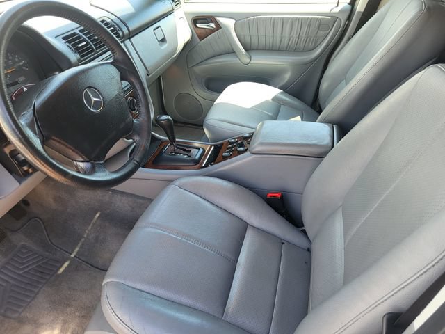 Used 2000 Mercedes-Benz ML 320 4MATIC image 10