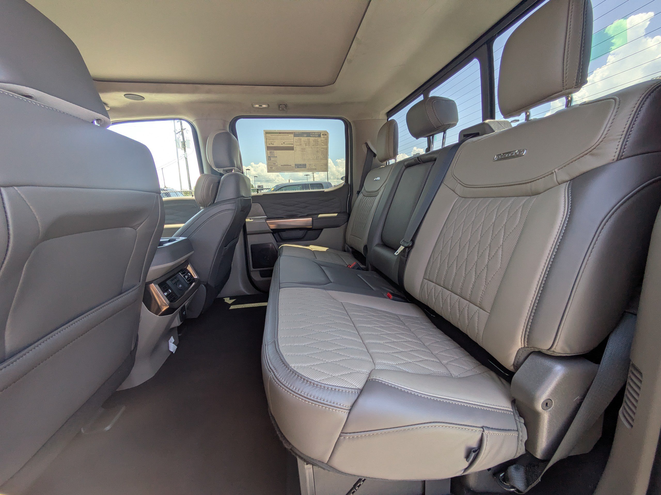 New 2026 Ford F350 Platinum w/ Platinum Plus Package AWD/4WD image 14