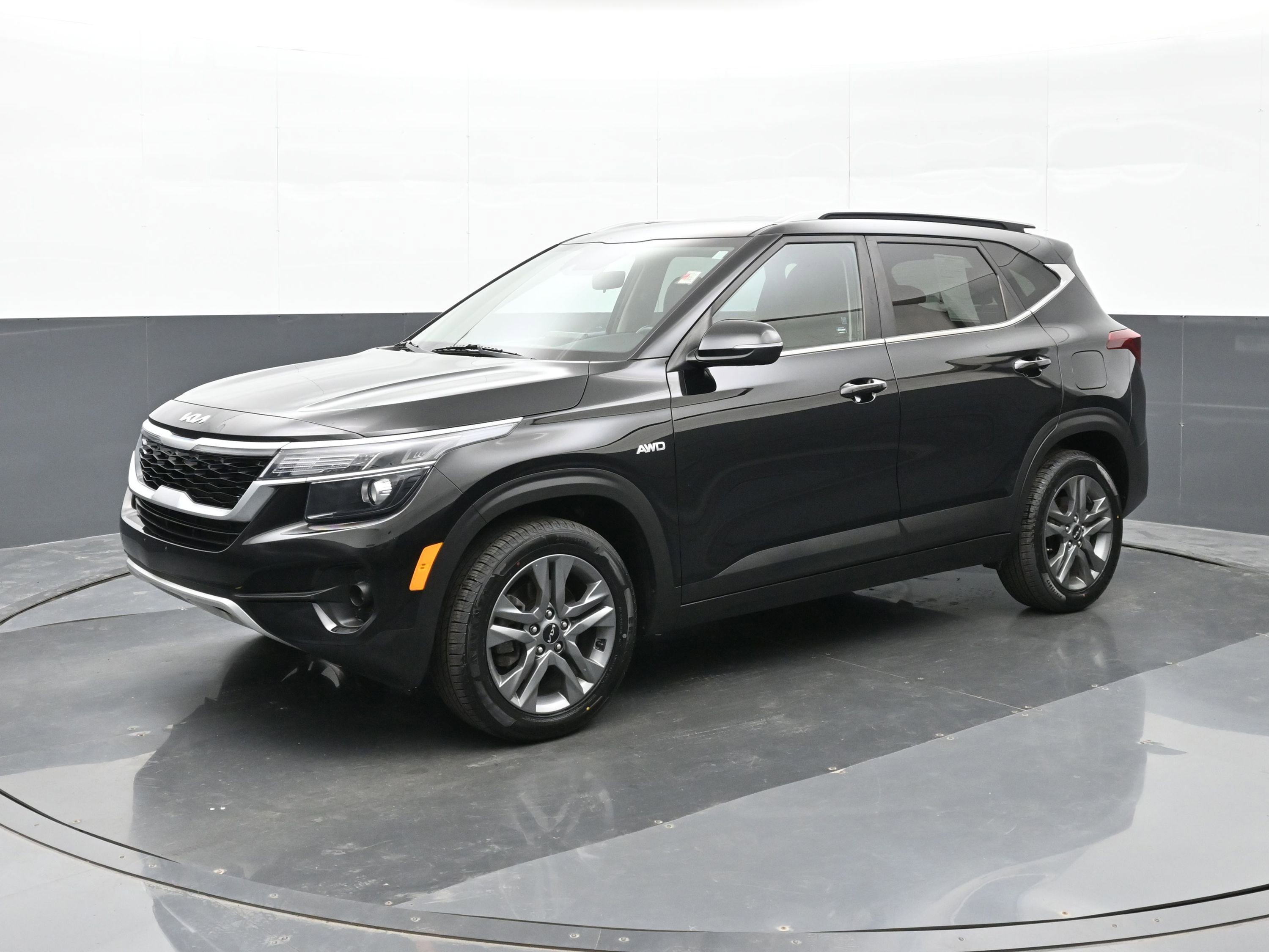 Used 2022 Kia Seltos S AWD/4WD image 8