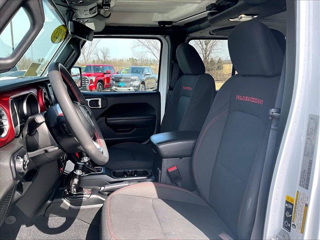 Used 2023 Jeep Gladiator Rubicon w/ Cold Weather Group image 10