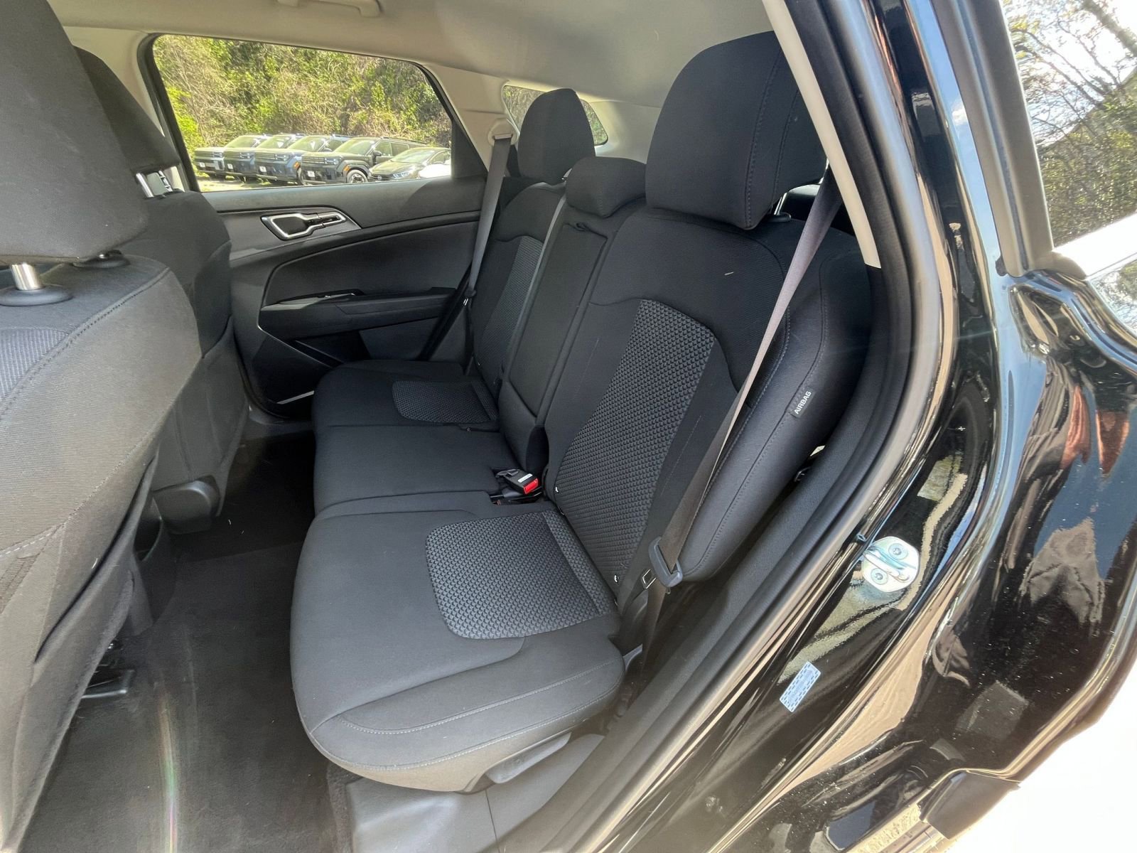 Used 2025 Kia Sportage LX FWD image 34