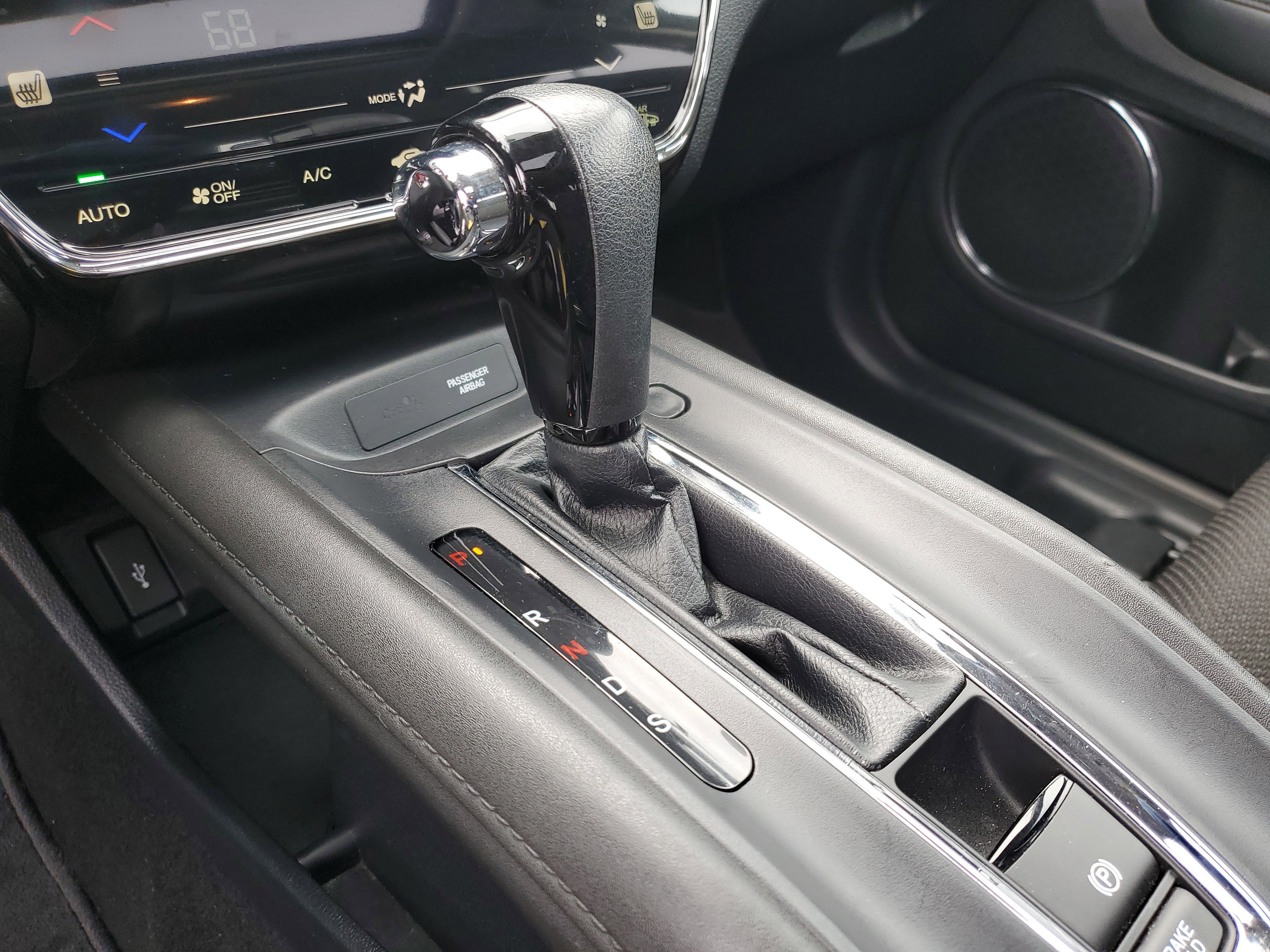 Used 2018 Honda HR-V EX image 27