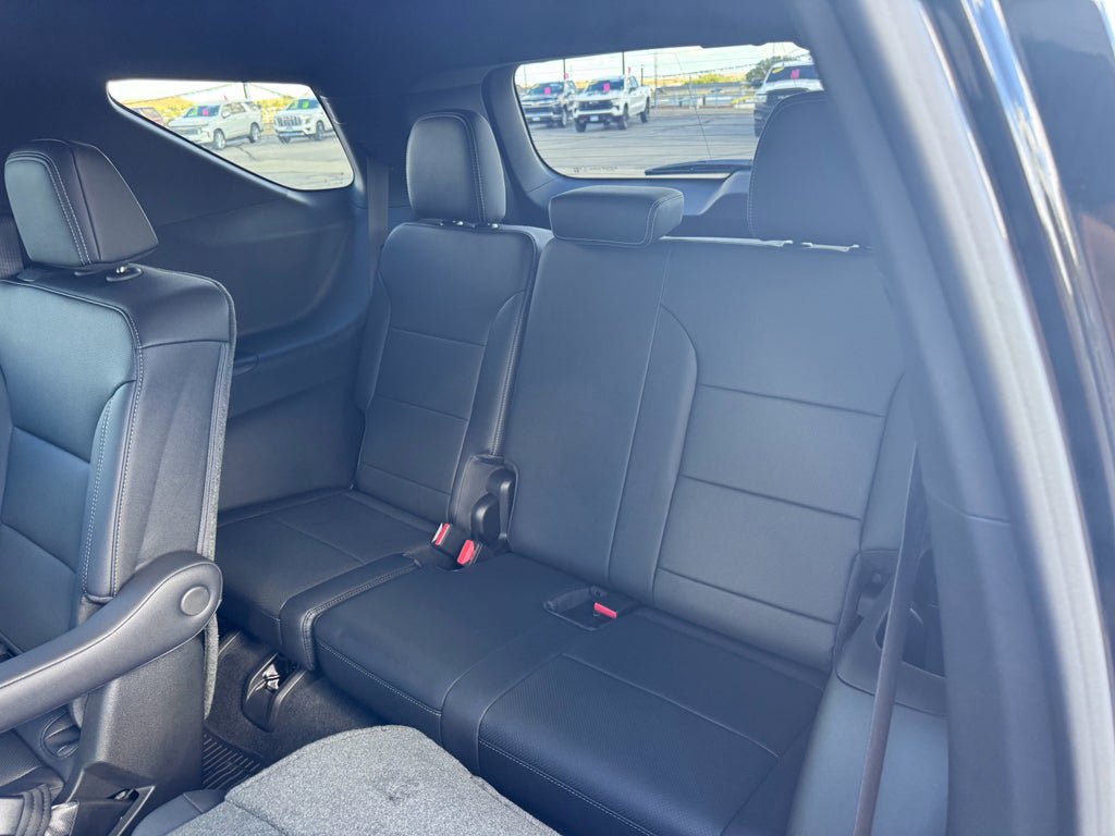 New 2026 Chevrolet Traverse LT w/ Enhanced Driving Package AWD/4WD image 16