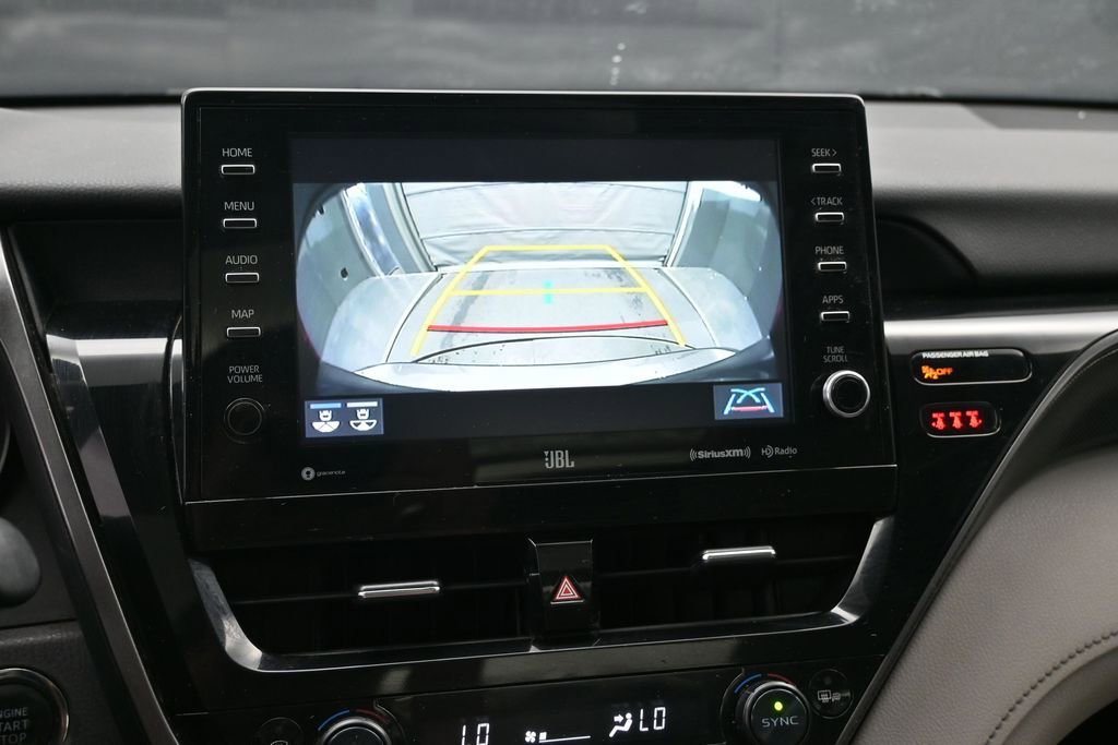 Used 2021 Toyota Camry XSE FWD image 16