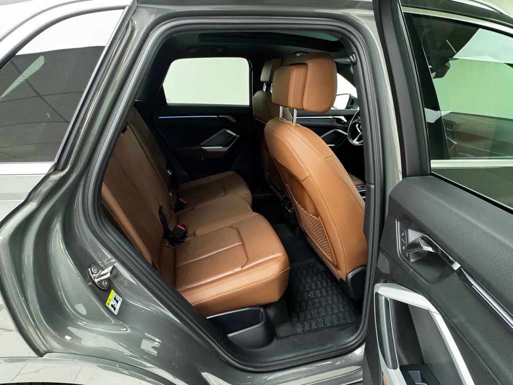 Used 2022 Audi Q3 2.0T Premium Plus w/ Premium Plus Package image 16