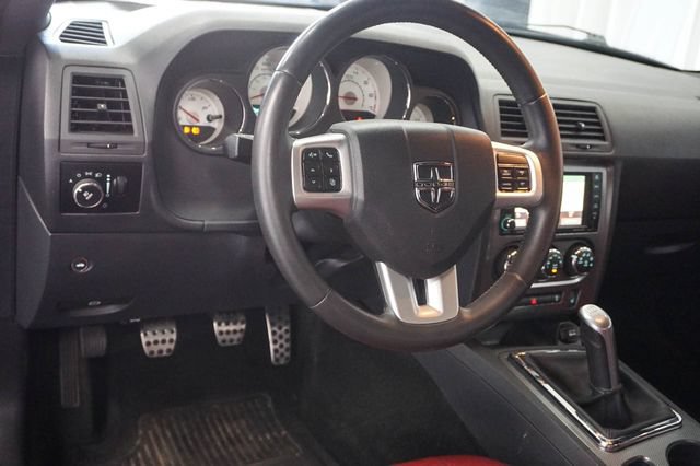 Used 2013 Dodge Challenger R/T Plus RWD image 8