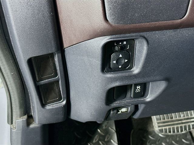 Used 2012 Mitsubishi i SE RWD image 10