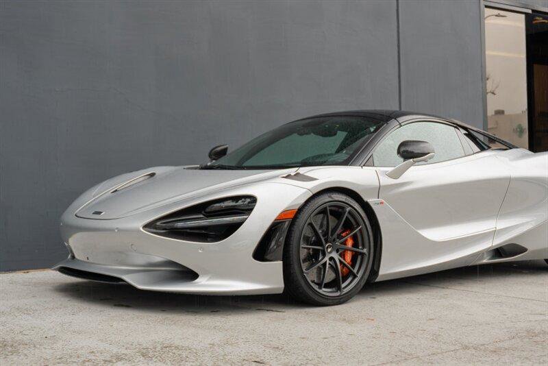 Used 2024 McLaren 750S Spider image 21