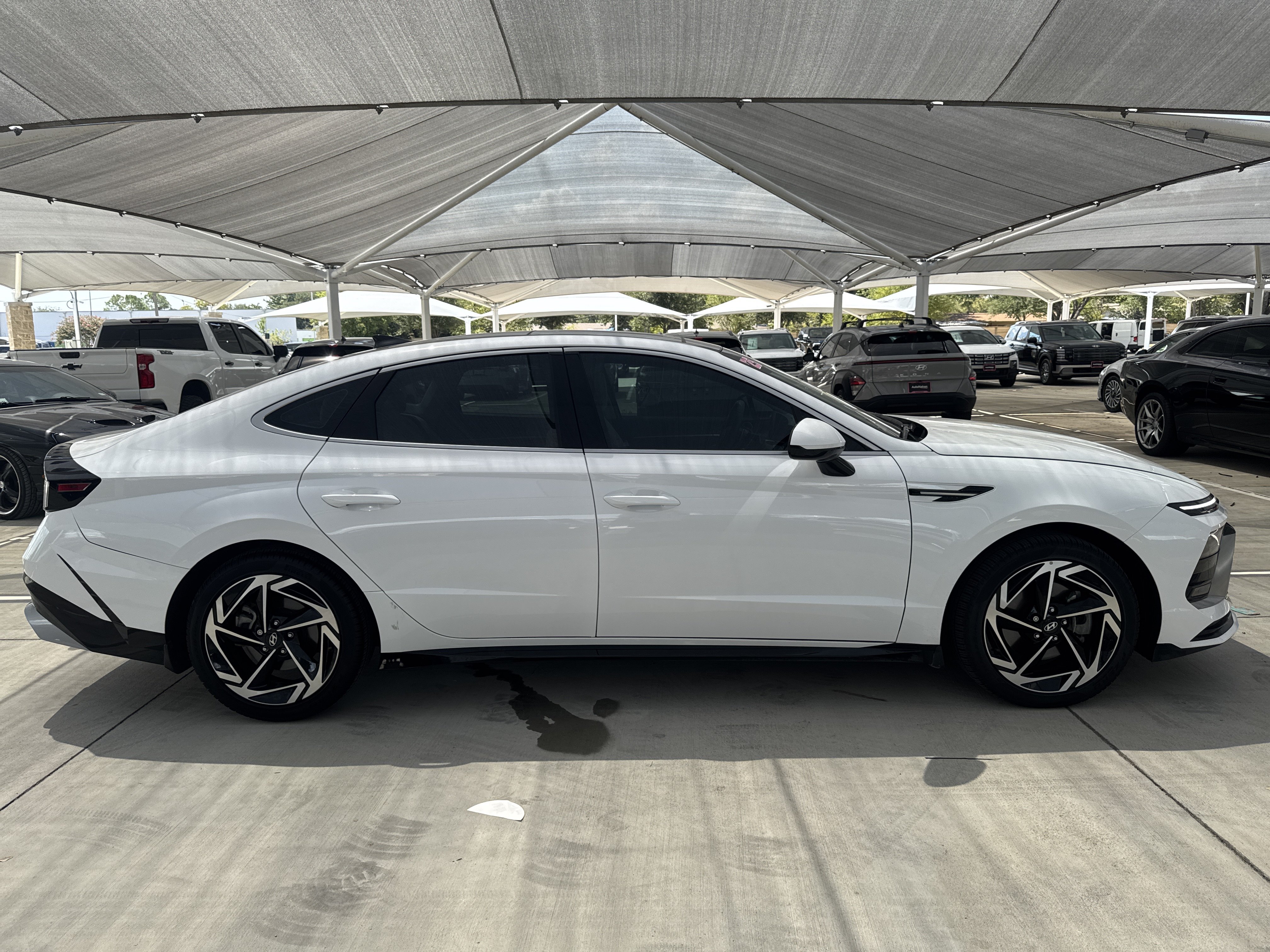 Used 2025 Hyundai Sonata SEL FWD image 7