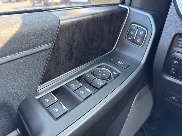 New 2025 Ford F350 Lariat w/ Lariat Ultimate Package image 24