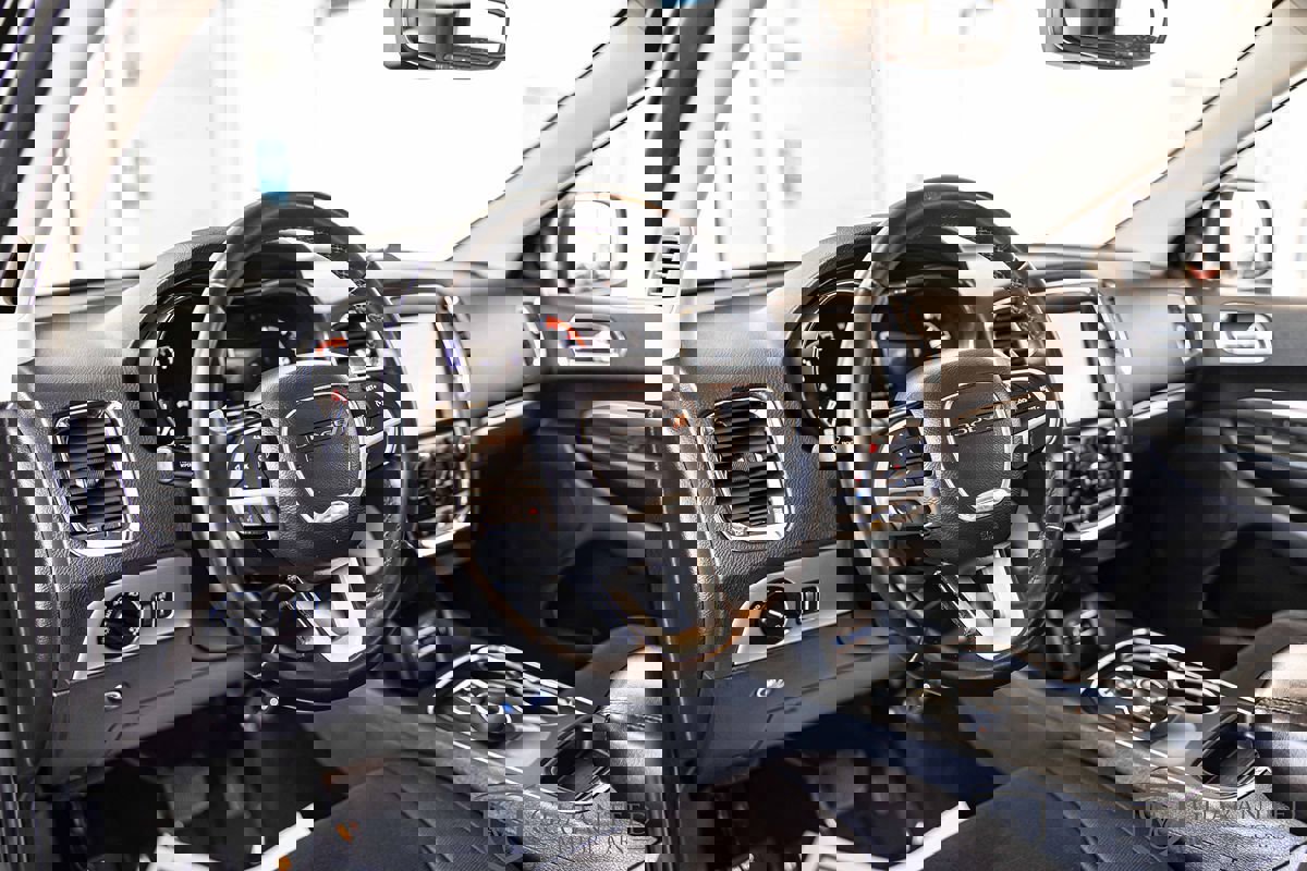 Used 2017 Dodge Durango SXT w/ Quick Order Package 23B RWD image 18