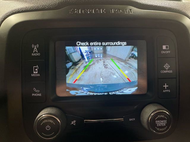 Used 2017 Jeep Renegade Trailhawk w/ Popular Equipment Group AWD/4WD image 17