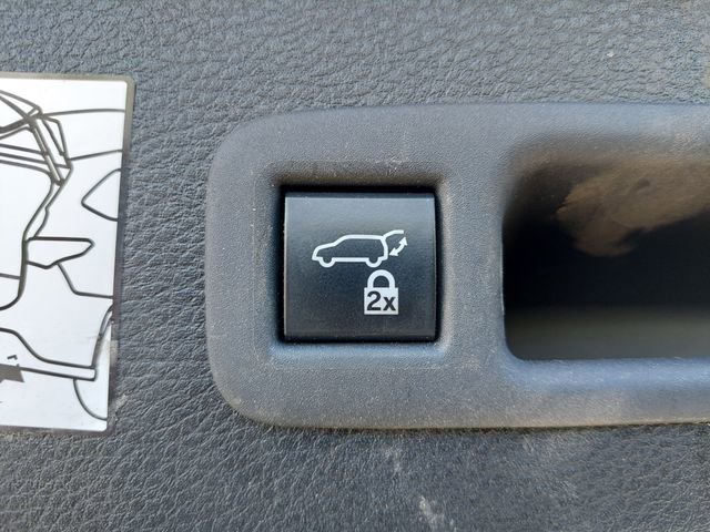 Used 2024 Toyota Sienna XLE w/ XLE Plus Package image 5