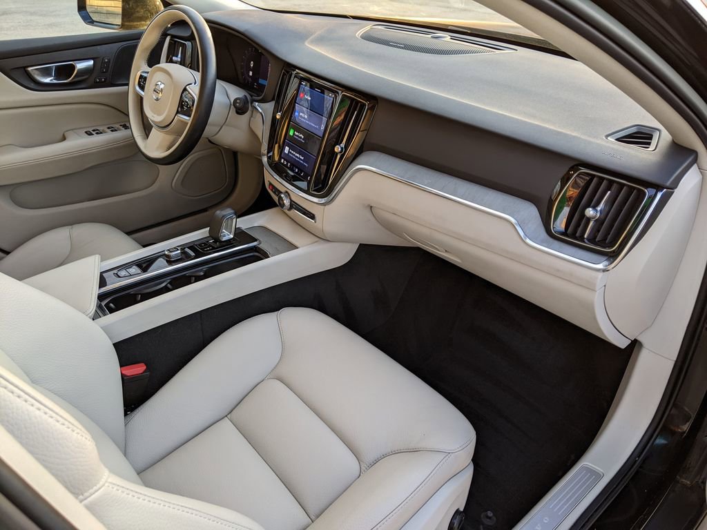 Certified 2023 Volvo V60 B5 Cross Country Plus w/ Climate Package image 21