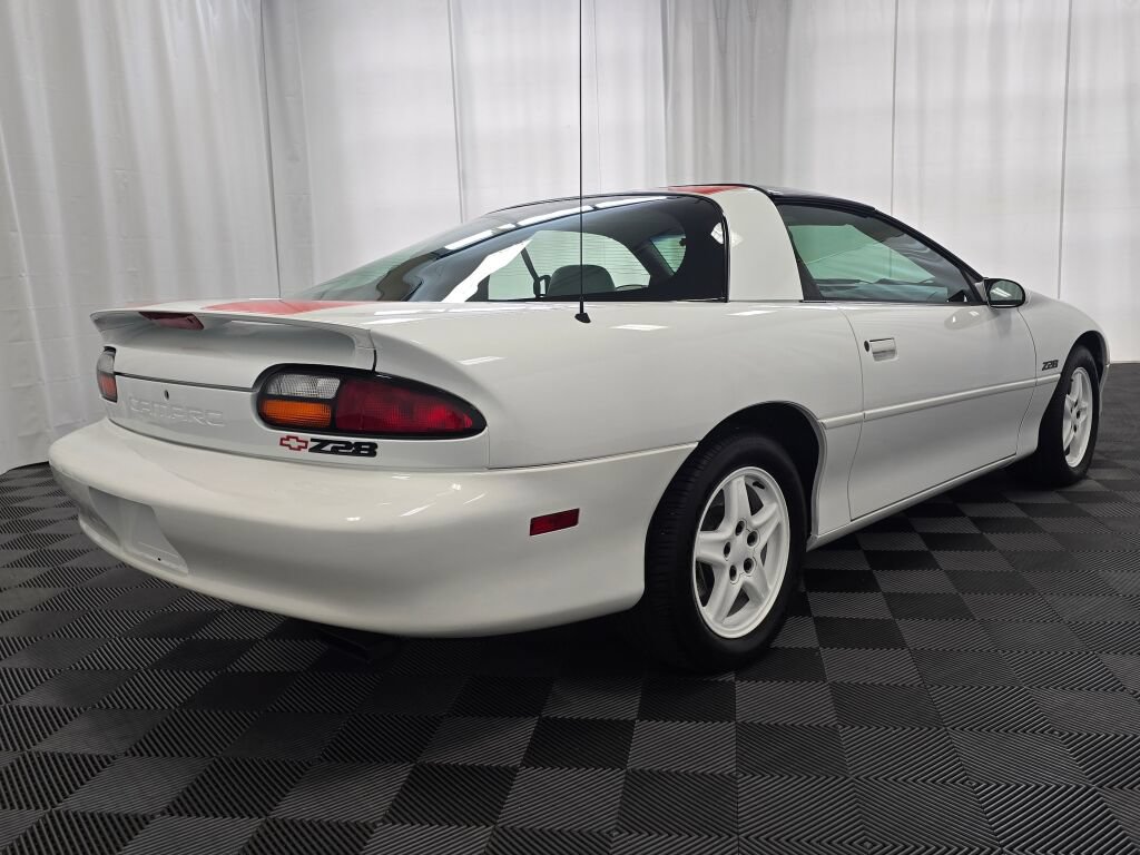 Used 1997 Chevrolet Camaro SS w/ Preferred Equipment Group 2 RWD image 6