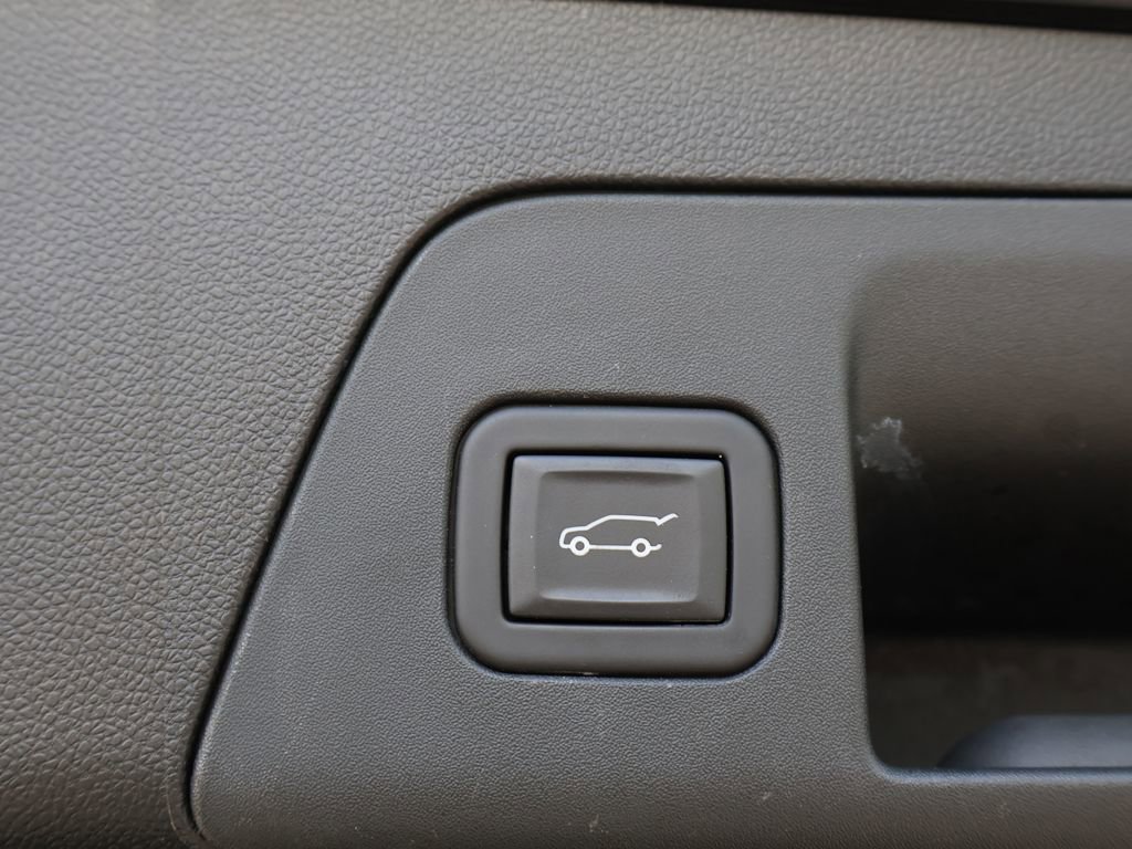 Used 2023 Buick Envision Avenir image 22