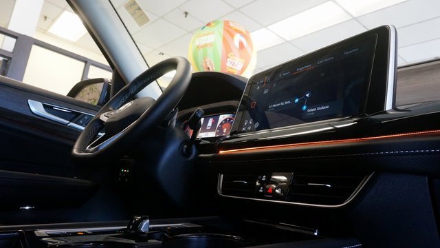 Certified 2025 Volkswagen Atlas SEL image 56