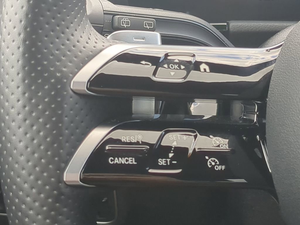 Used 2024 Mercedes-Benz GLA 250 image 11