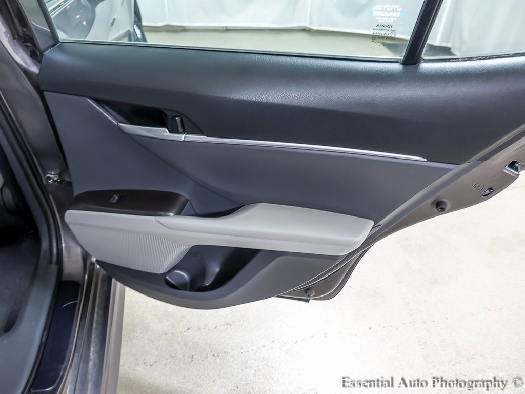 Used 2024 Toyota Camry SE image 21