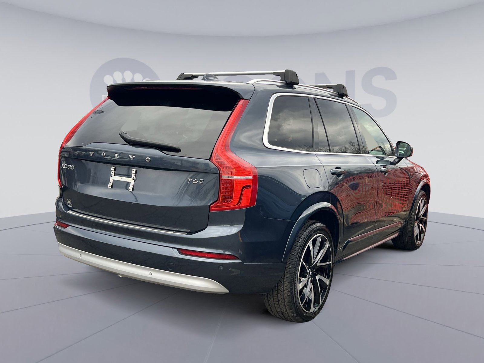 Used 2022 Volvo XC90 T6 Momentum w/ Advanced Package image 5