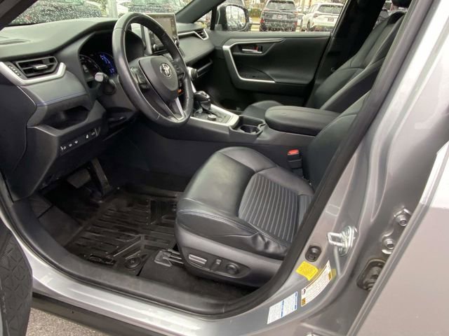 Used 2020 Toyota RAV4 XSE image 12