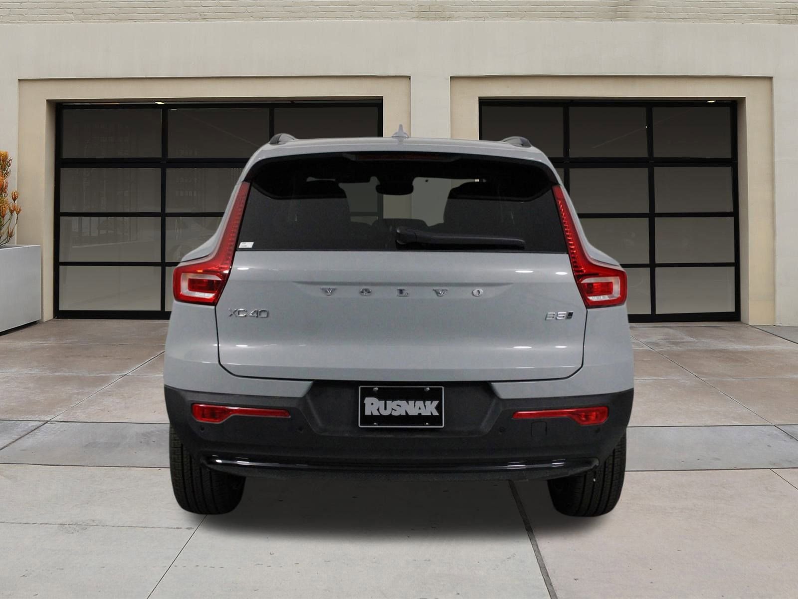 New 2025 Volvo XC40 B5 Plus w/ Protection Package Premier image 4