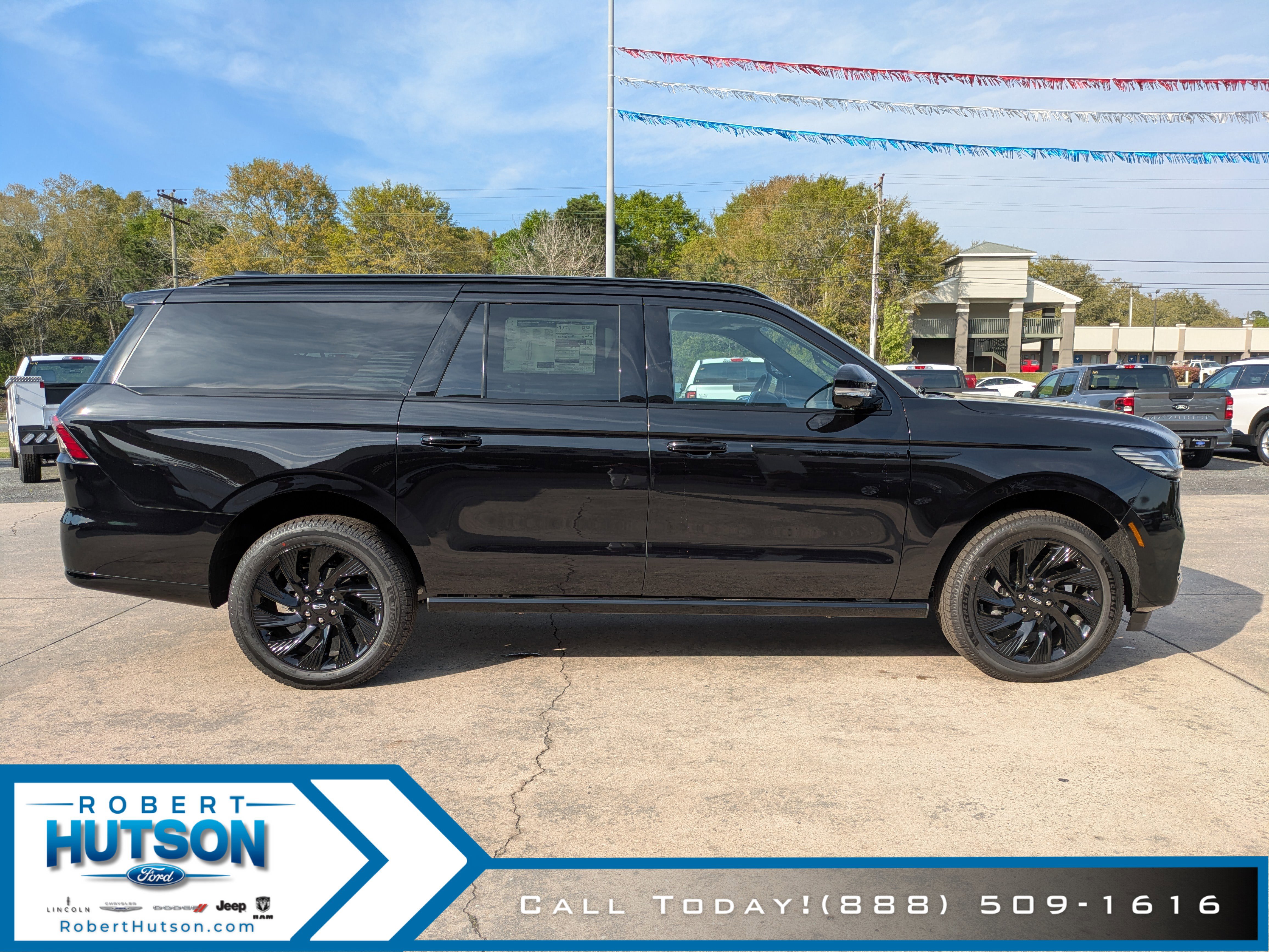 New 2026 Lincoln Navigator L Reserve w/ Jet Appearance Package AWD/4WD image 5