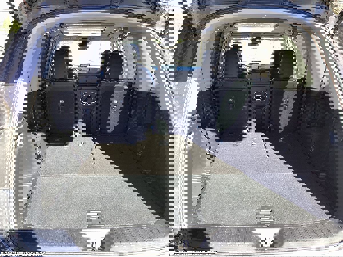 Used 2023 Honda Pilot Touring image 16