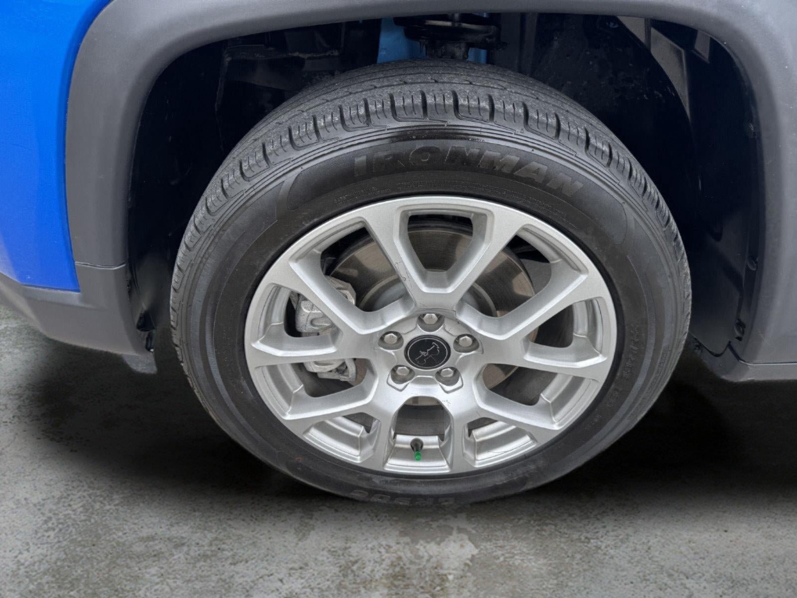 Used 2025 Jeep Compass Limited AWD/4WD image 29