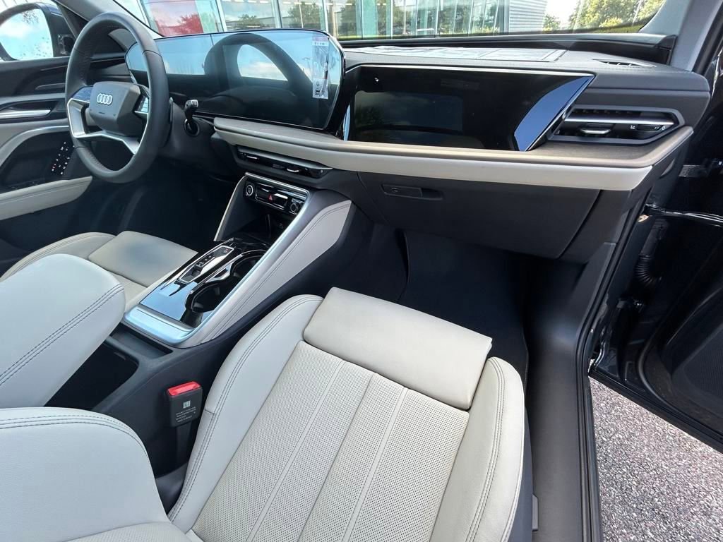 New 2025 Audi Q5 Premium Plus image 43