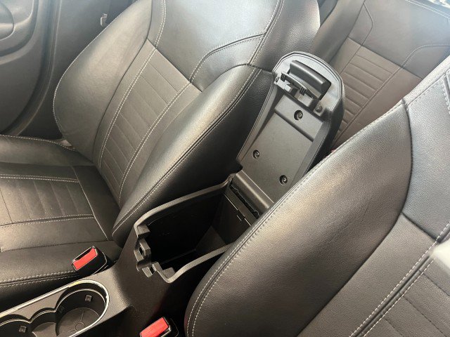 Used 2014 Ford Fiesta Titanium image 26