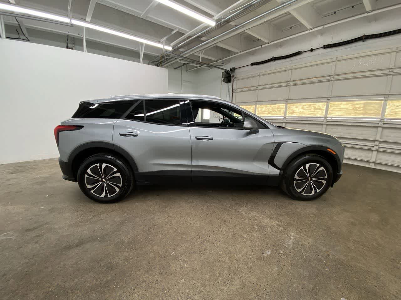 Used 2024 Chevrolet Blazer EV LT AWD/4WD image 7
