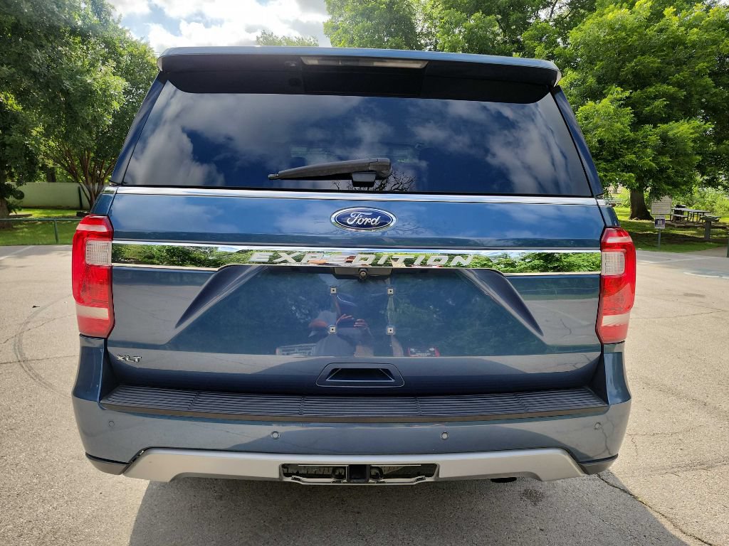 Used 2019 Ford Expedition XLT w/ Equipment Group 202A RWD image 6