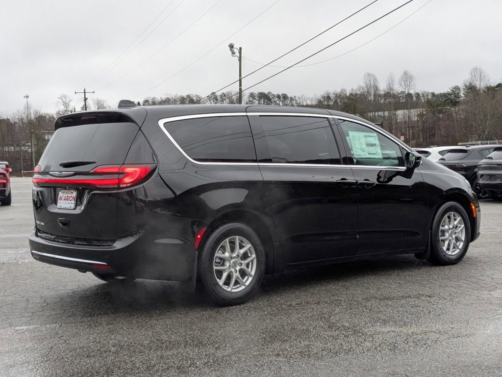 New 2025 Chrysler Pacifica Select image 19