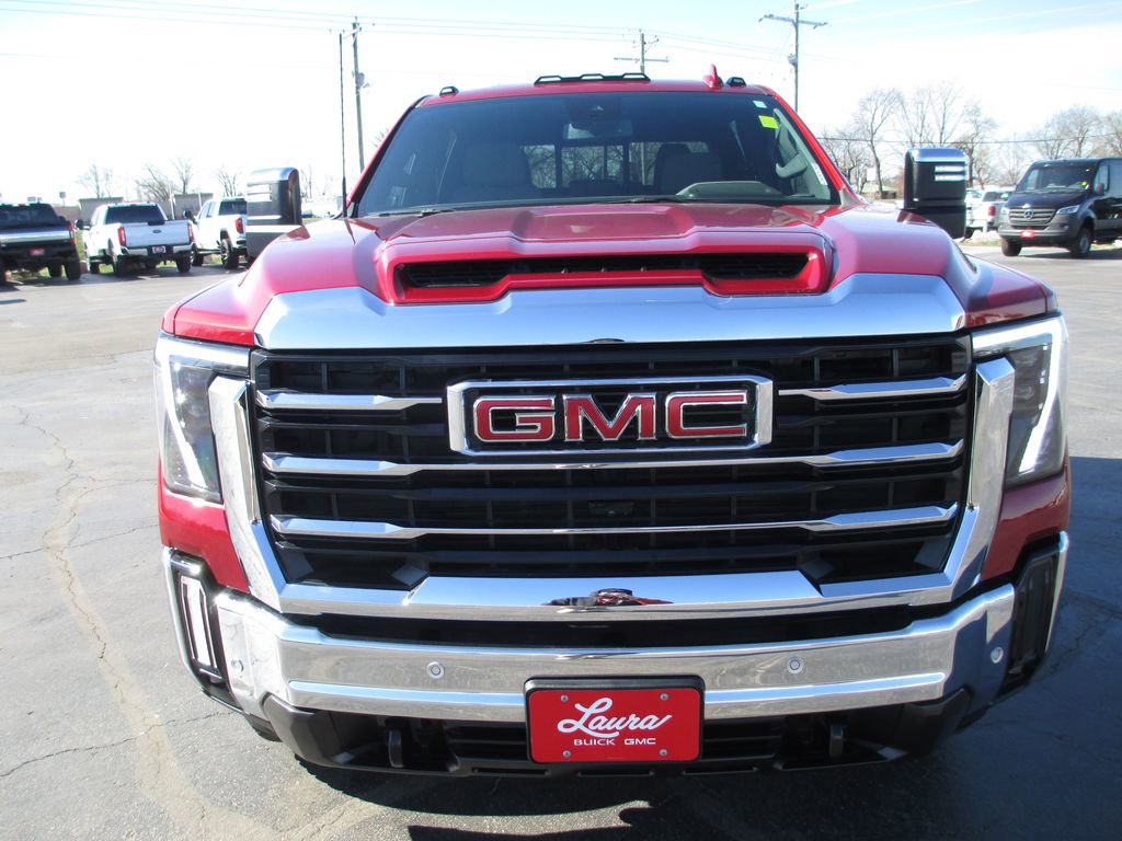 Used 2024 GMC Sierra 2500 SLT w/ SLT Premium Package image 14