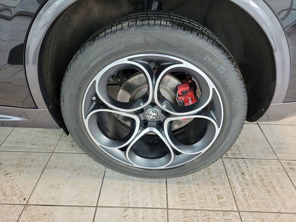 Used 2024 Alfa Romeo Stelvio Ti image 54