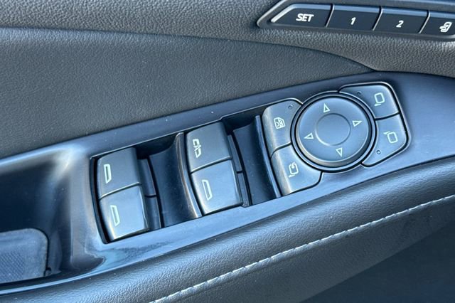 Used 2019 Buick Enclave Avenir w/ Avenir Technology Package image 12