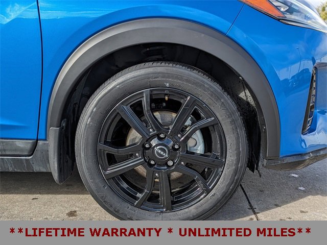 Used 2023 Nissan Kicks SR w/ SR Premium Package image 12