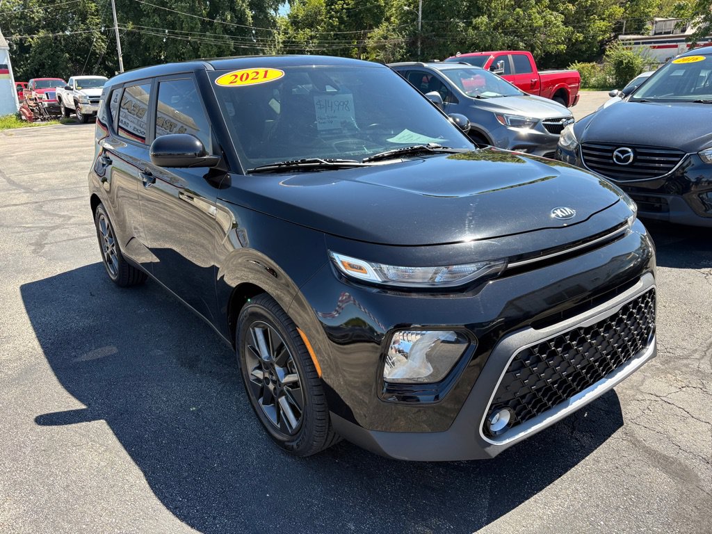 Used 2021 Kia Soul EX FWD image 1