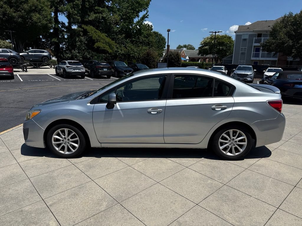 Used 2013 Subaru Impreza 2.0i Premium w/ All-Weather Pkg AWD/4WD image 4