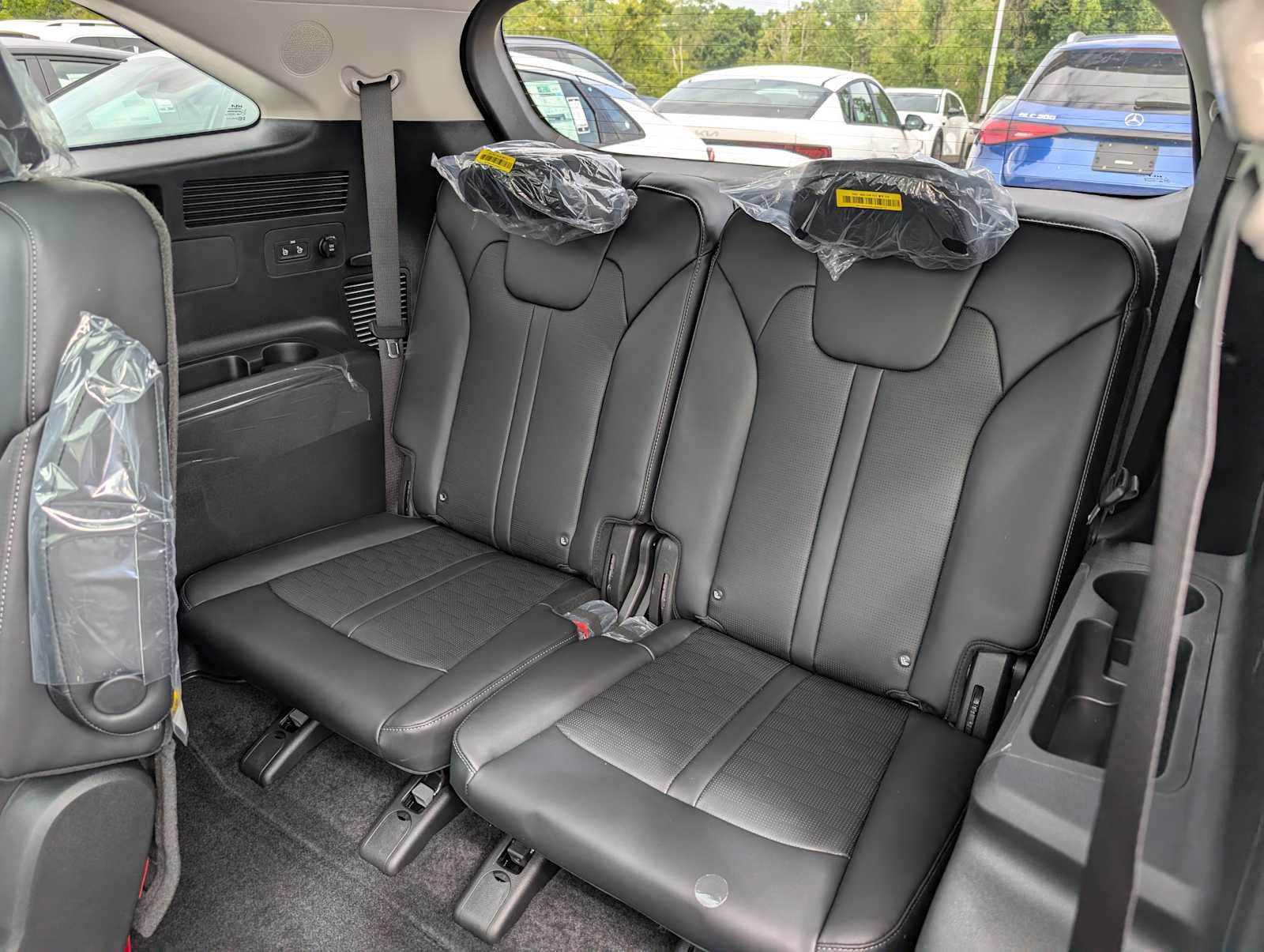 New 2026 Kia Sorento EX AWD/4WD image 17