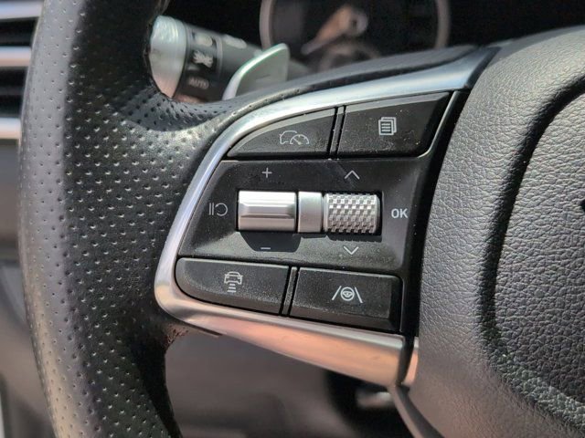 Used 2025 Genesis G70 2.5T RWD image 21