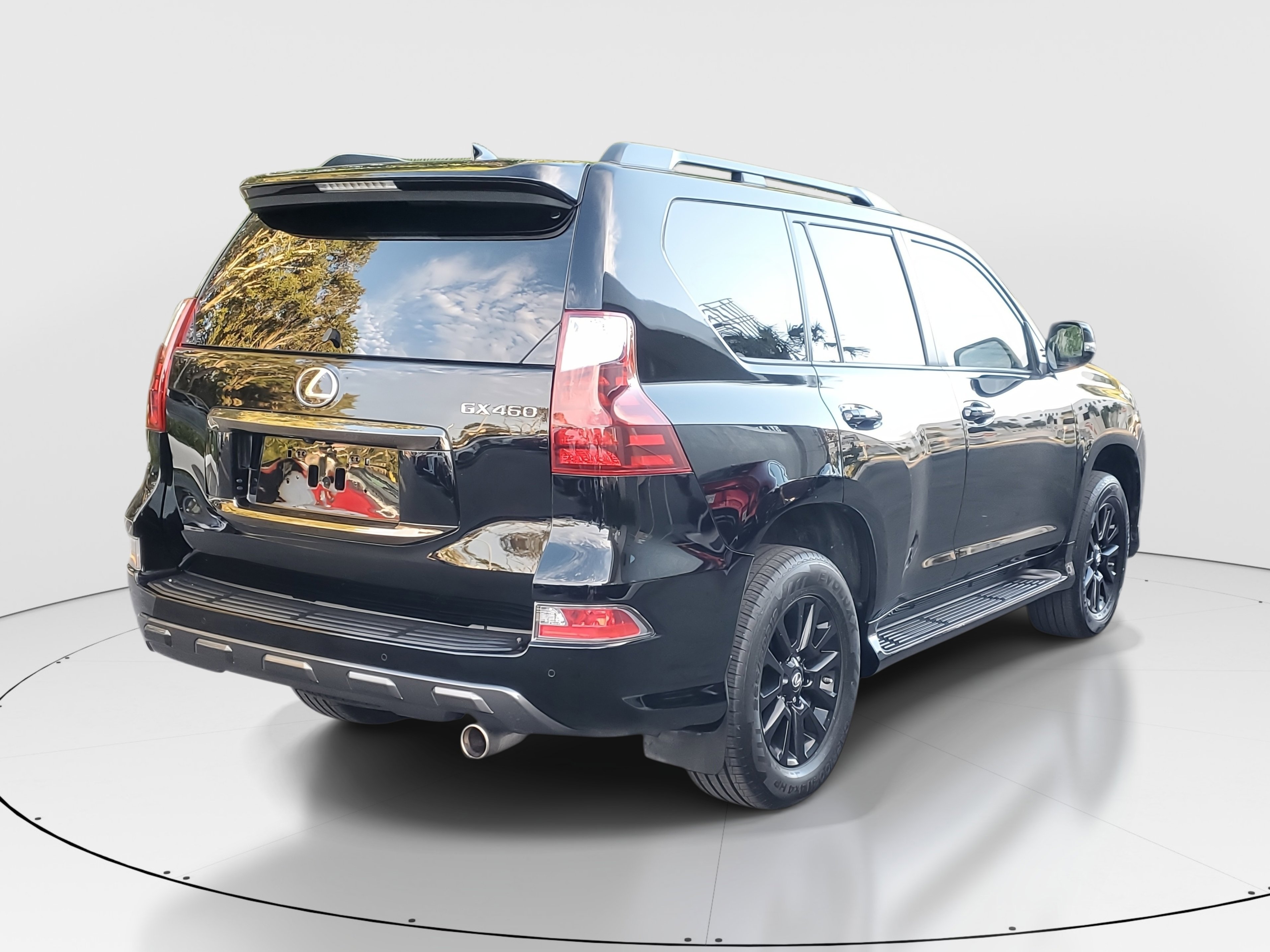 Certified 2022 Lexus GX 460 w/ Black Line Special Edition image 7