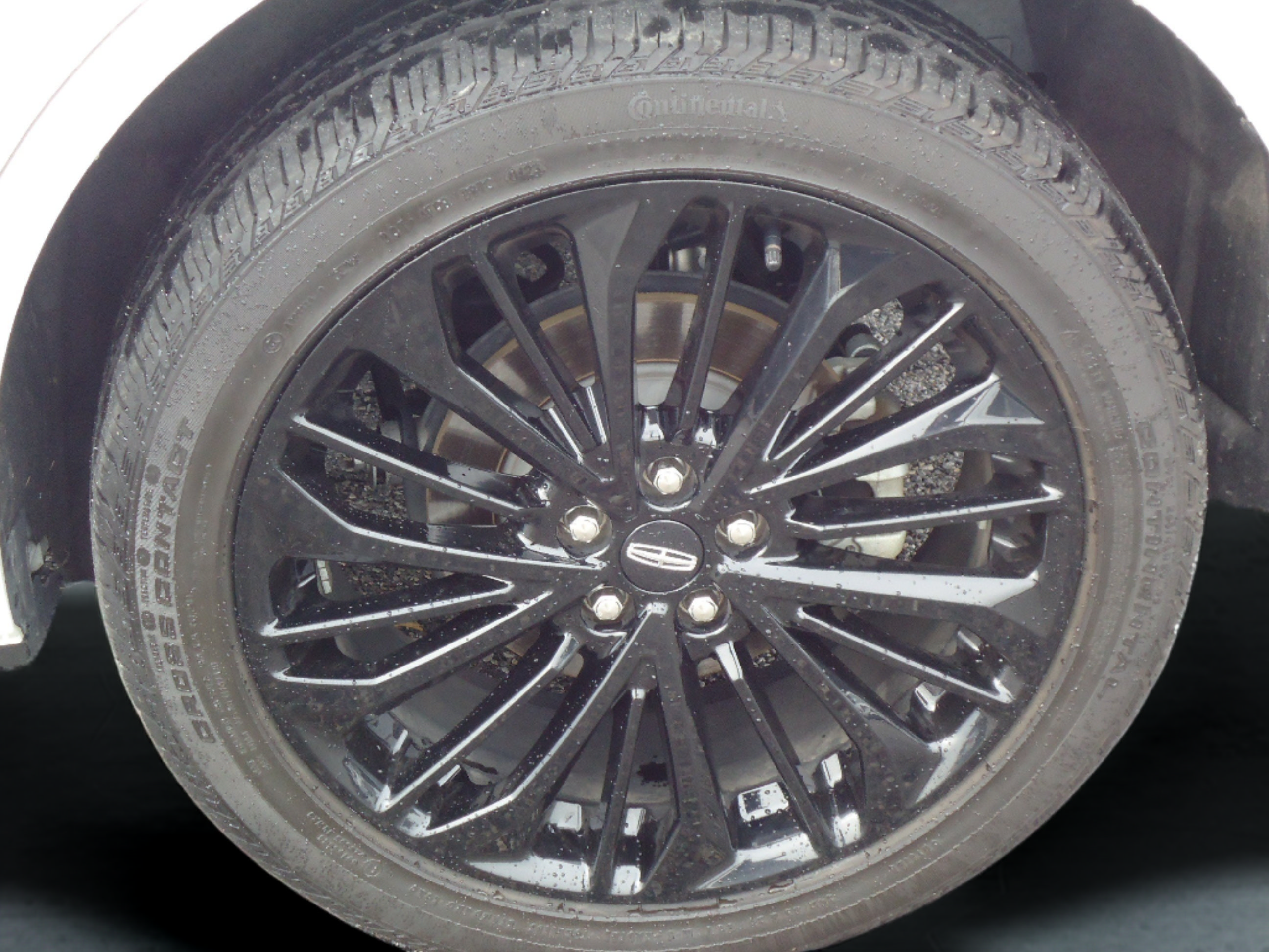 Used 2023 Lincoln Corsair AWD w/ Equipment Group 101A image 9