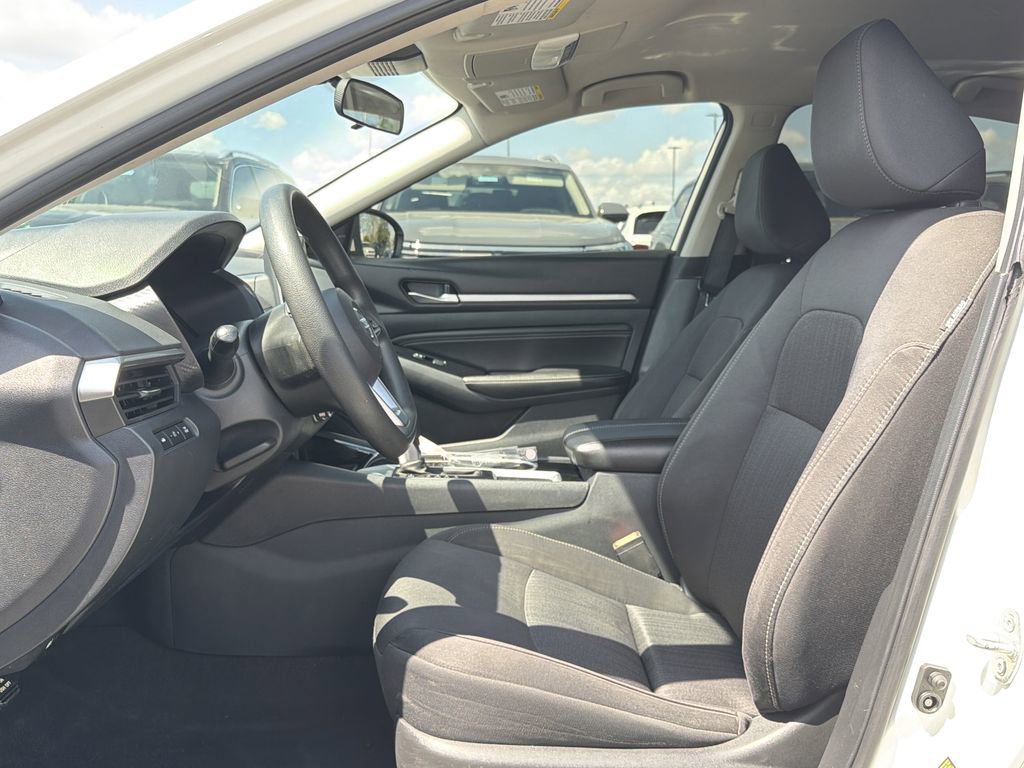 Used 2021 Nissan Altima 2.5 SV FWD image 11