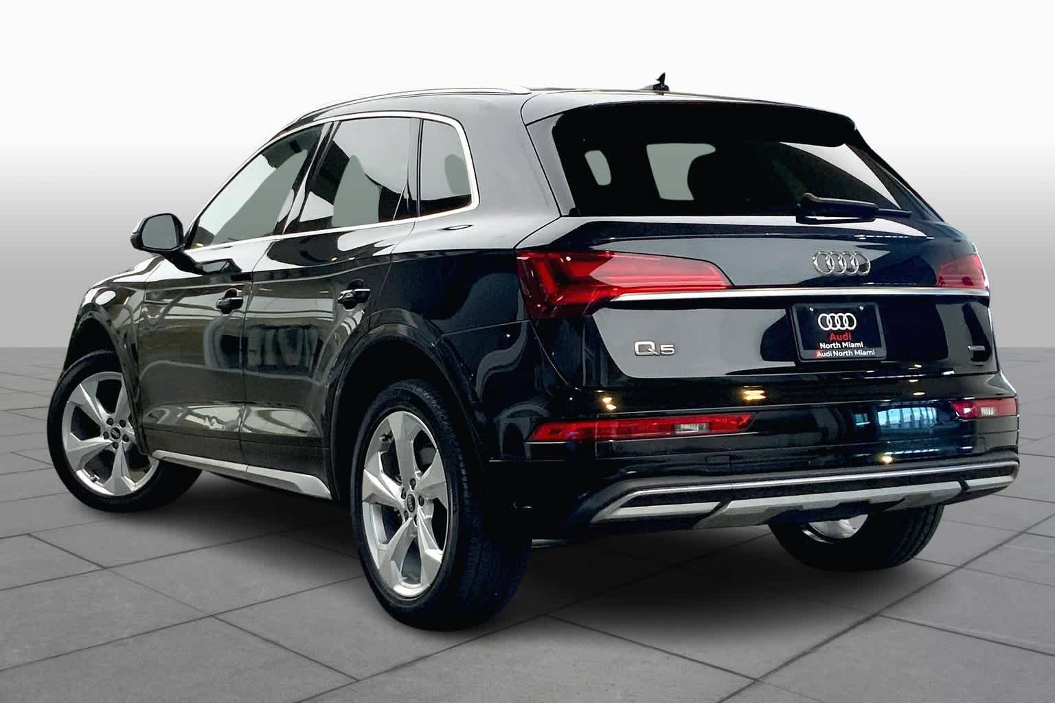 Used 2021 Audi Q5 2.0T Premium Plus w/ Premium Plus Package AWD/4WD image 12
